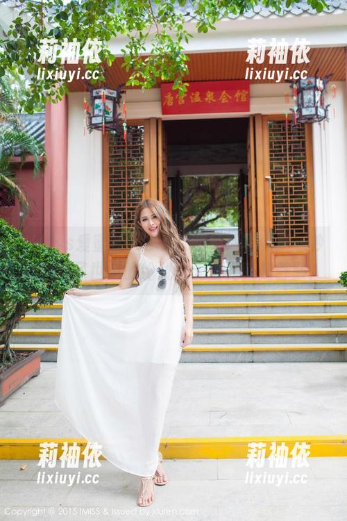 IMiss爱蜜社 - 梦心玥的吊带写真，一秒让我忘了世界的纷扰，无圣光就是舒服！