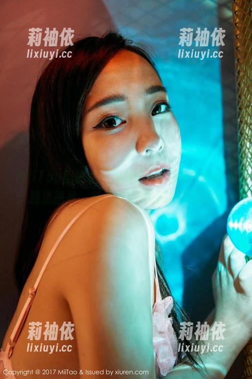MiiTao蜜桃社 - 佩琦Pinky的户外时光：精选图片，感受自然和她的亲密接触！