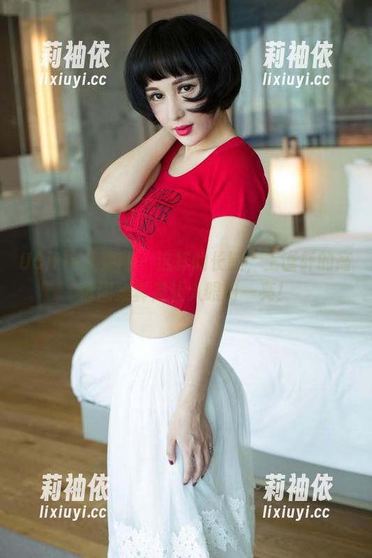 UGirls尤果网-王谨轩 UGirls尤果网 - 这样的长腿,王谨轩的高清图集真是让人眼前一亮!