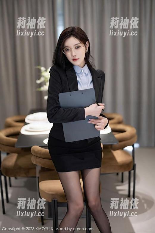 XIAOYU语画界-郑颖姗 XIAOYU语画界 - 网盘里的郑颖姗:一个女孩的作品,让你想一直收藏!