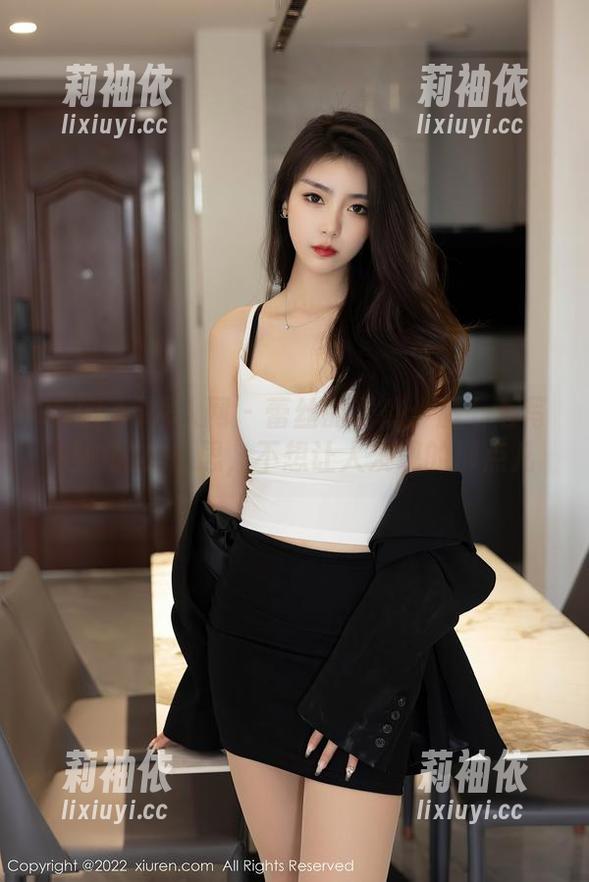 Xiuren秀人网 - 蕾丝的诱惑：甜七七写真中的小心思，不想让人发现的那点儿
