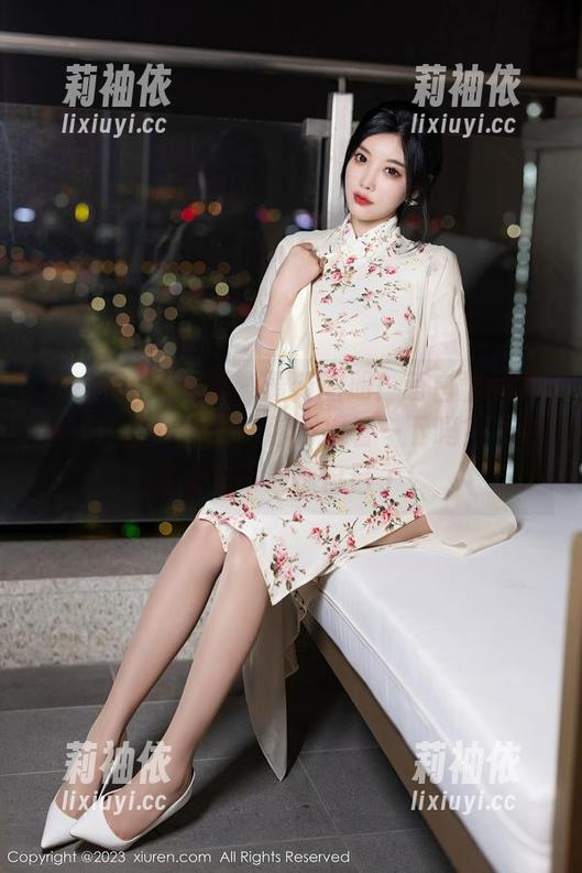 Xiuren秀人网-萌白酱 Xiuren秀人网 - 最新图册!萌白酱的灰丝,一整本的美,你不想看一下吗?不然也太对不起你自己了!