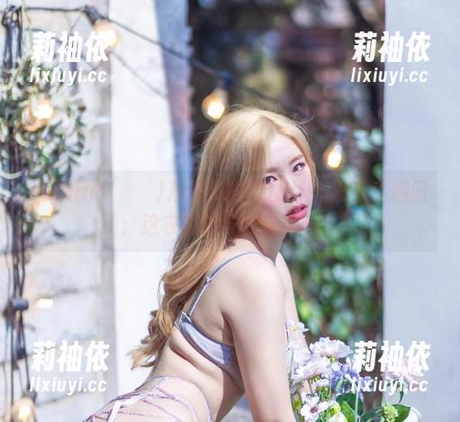 Yebin(전예빈)万圣节的COS让人忍不住想问：这衣服能穿去超市吗？