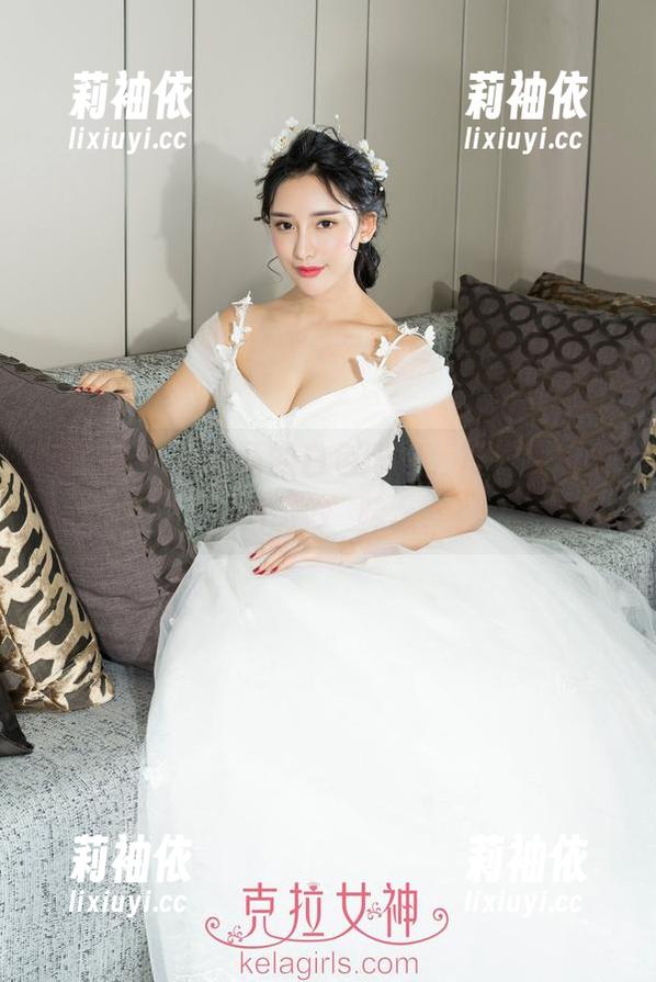 克拉女神 - 小西的白色印记，写真原图中的微妙曖昧。