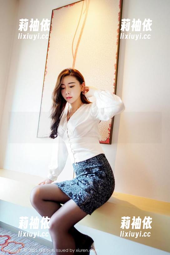 嗲囡囡 - 学妹的绝美瞬间！史雯Swan的写真美图简直让壁纸都自愧不如。