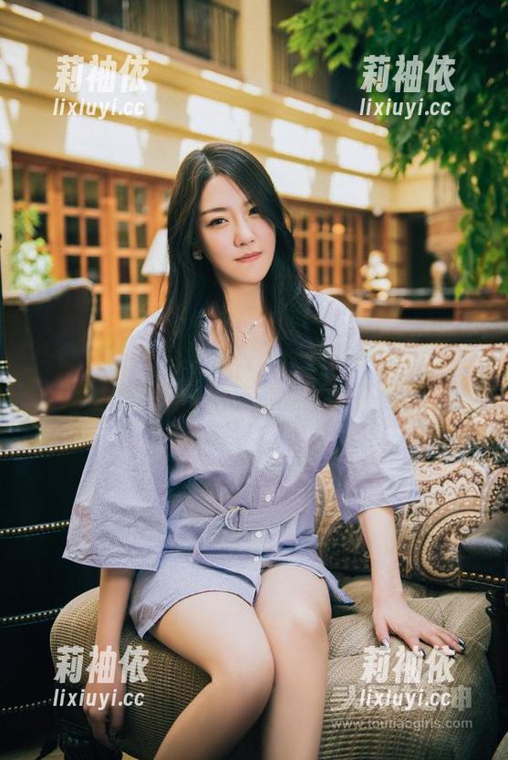 头条女神-尹菲 头条女神 - 就像白衣天使般的尹菲,护士套图里的每个细节都温柔得不像话!