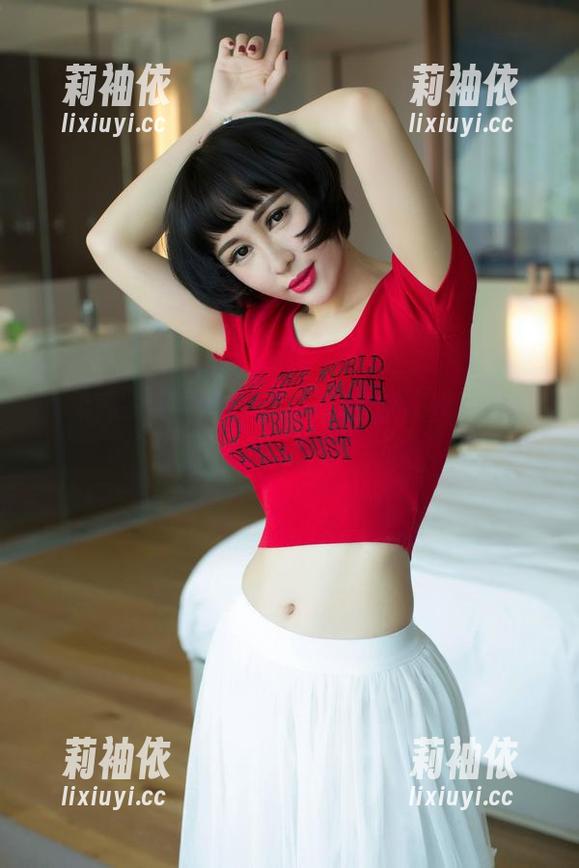 尤果网 - 看这组毛COCO的旗袍图片，艳压全场不止是说说而已