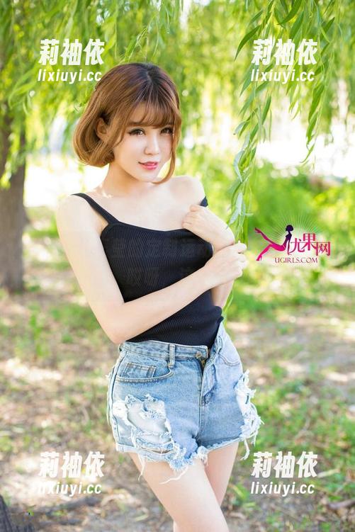 尤果网 - 王莹的定制运动写真，光线打在肌肤上，哎呀，这感觉好微妙！