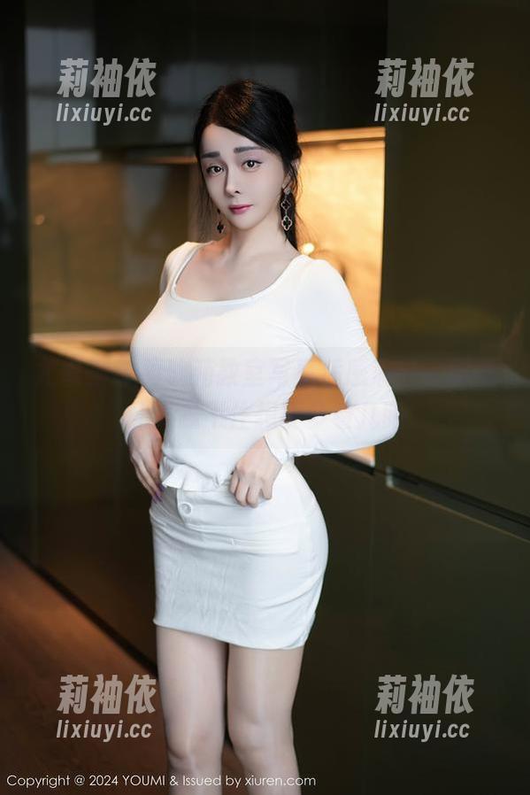 尤蜜荟-黄歆苑 尤蜜荟 - 黄歆苑教室写真质感满分,原图让人忍不住想要多看几眼
