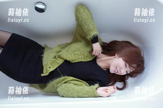 推女郎 - 自带风情的王根星熙：旗袍写真大爆发