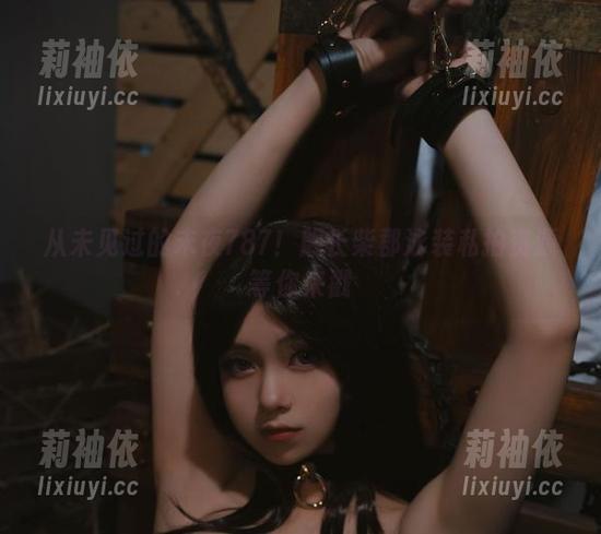 从未见过的末夜787！舰长柴郡泳装私拍资源等你来戳