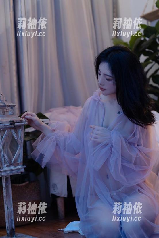 油亮的桃良阿宅合集：是艺术还是一场视觉的狂欢？