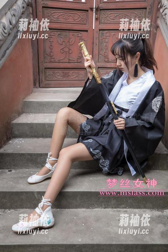 梦丝女神 - 图包热议：球衣黑丝下的王娇娇，值得一看