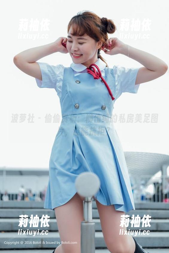 波萝社 - 偷偷赏析：柳侑绮的私房美足图片，谁能抗拒？