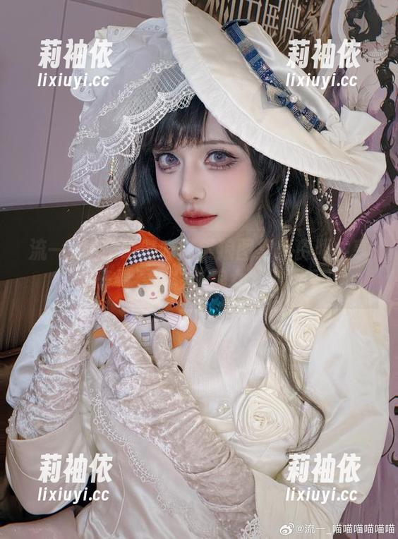 流一_喵喵喵喵喵喵银狼图集：资源共享，快来看看这位“狼女”的风采！