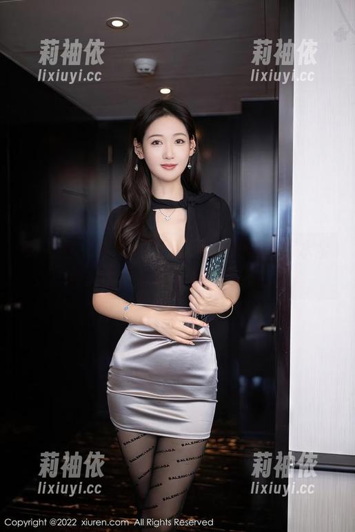 秀人网 - 俏皮kelly凯莉和她的死库水全套：谁说写真不能玩得开心？