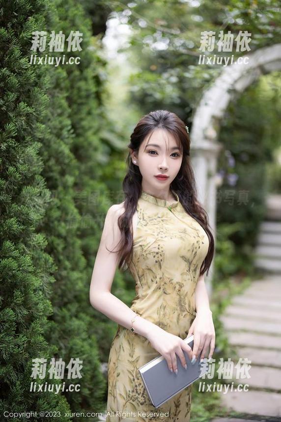 秀人网-俞夕梦 秀人网 - 美图库存:俞夕梦的秘书写真,偷偷升级成杂志封面了?