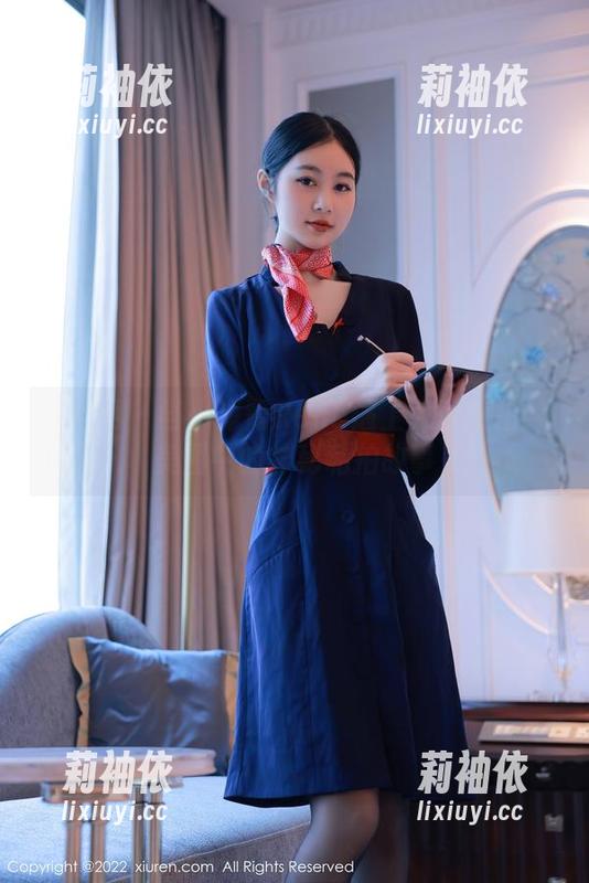 秀人网 - 当小海臀Rena遇上大理旅拍：美图中的神秘私拍故事