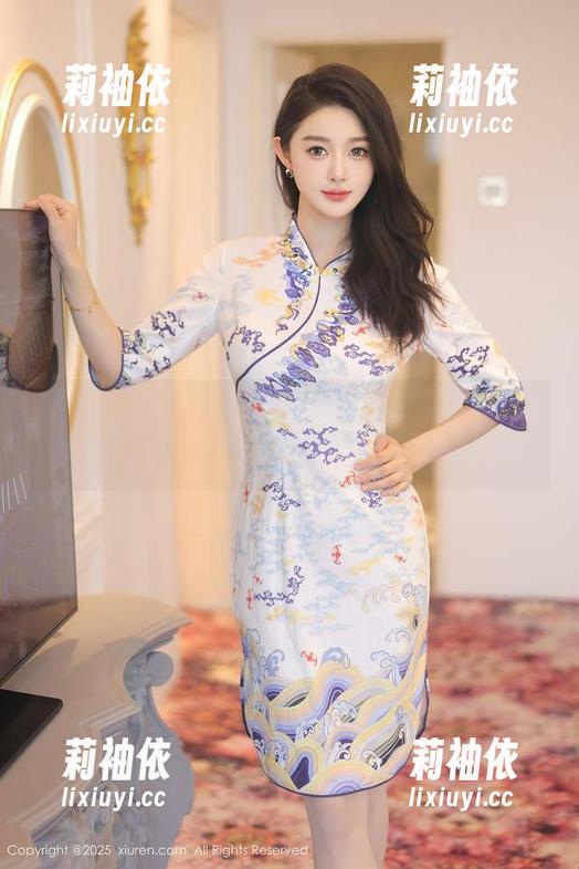 秀人网 - 揭秘张思允Nice的秘书日常，图集中隐藏了多少小心思？