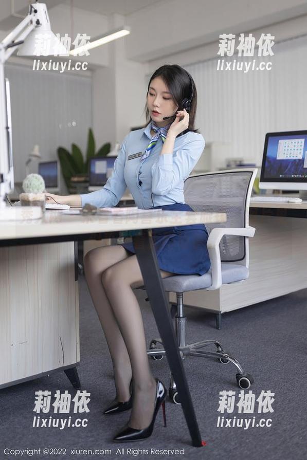 秀人网 - 来看看陶喜乐全套眼镜，图片里似乎藏着无限故事。