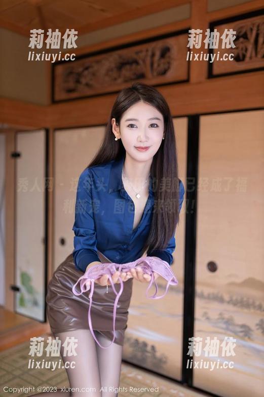秀人网 - 这年头，麦田的美脚已经成了福利新宠，图包速来领取！