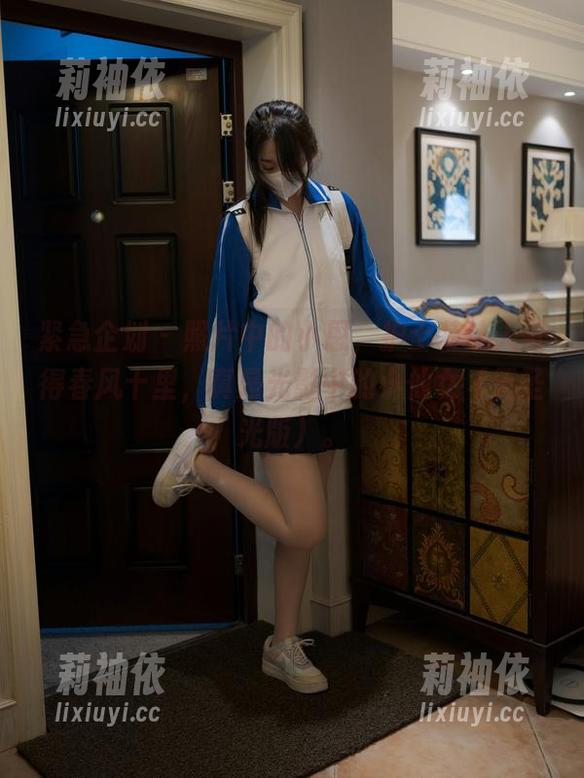 紧急企划 - 照片中的小恩，护士装让人觉得春风十里，真是光影中的小仙女（无圣光版）。