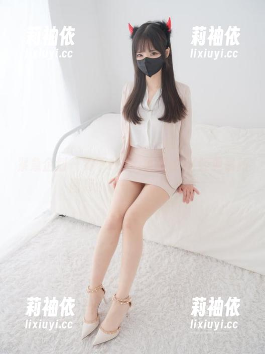 紧急企划 - 零下20度,小恩的JK经典最新图库：让你的心跳加速