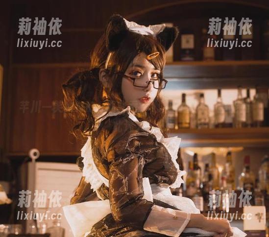 芊川一笑MNK：那些蚕食心灵的照片，怎能如此迷人！
