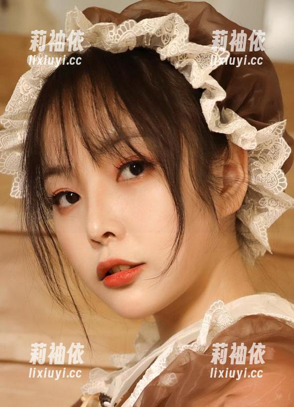 精选图片的苏嫣嫣阿姨，那个浴缸里的瞬间，我该怎么形容…好奇心满满！