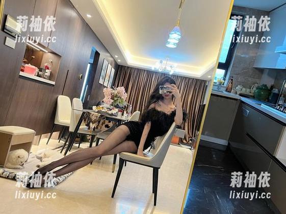微密圈 - 黑丝福利盘点，葛征在酒店的绝美作品，赶紧抓紧时间！