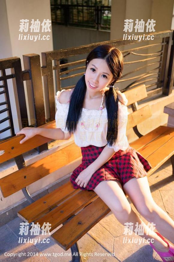 青豆客 - 欧尼anne的短裤传奇：网盘里堆满了写真回忆！