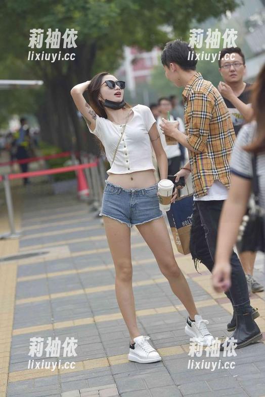 魔镜街拍 - 婷婷的粉裙昭示了春天：销售主管日常合集