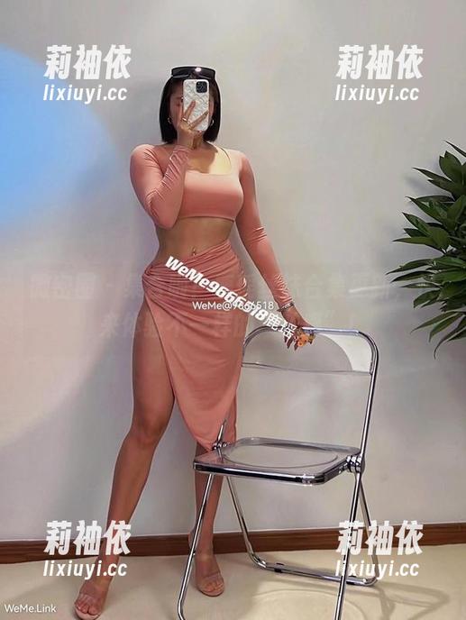 鹿瑶 微密圈 - 集合啦!鹿瑶丝袜合集更新,快来体验不一样的“触感”!